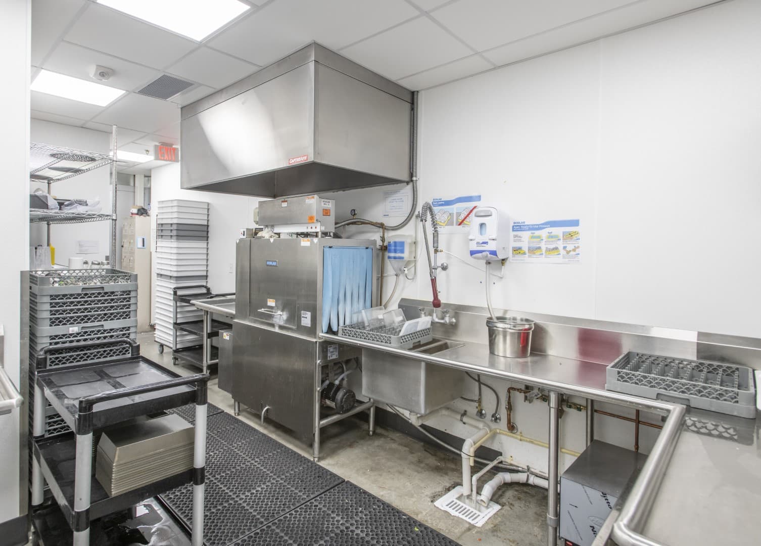 Custom woodwork and carpentry Longboards Pizza restaurant construction Nampa